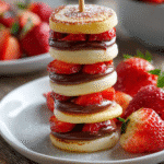 Brochettes de Mini-Pancakes à la Fraise et au Nutella