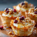 Mini Tartelettes de Phyllo à la Crème & aux Canneberges et Noix